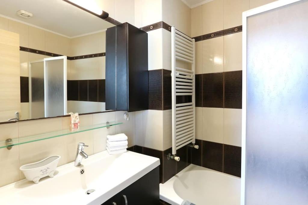 Armilides Luxury 3 Bedroom Maisonette Kokkini Hani Exterior photo